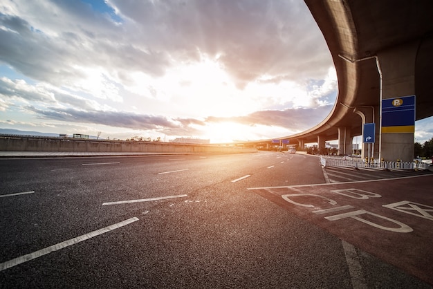 Kostenlose Foto himmel aussetzung landstraße autobahn