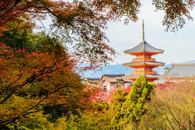 Kiyomizu deratempel in Kyoto bei Japan