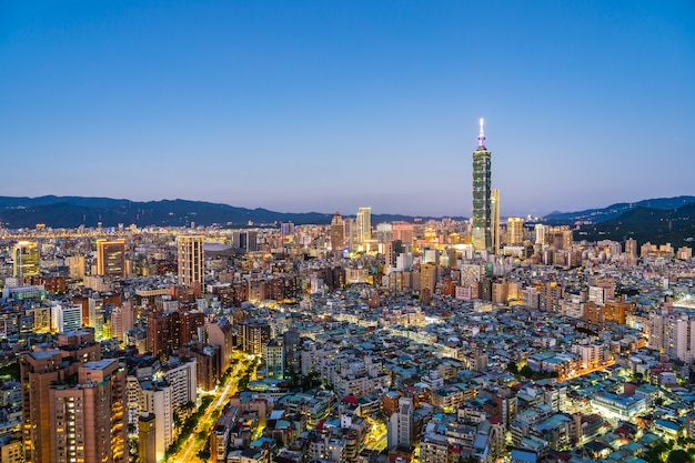 Kostenloses Foto schöne architektur, die taipeh-stadt errichtet