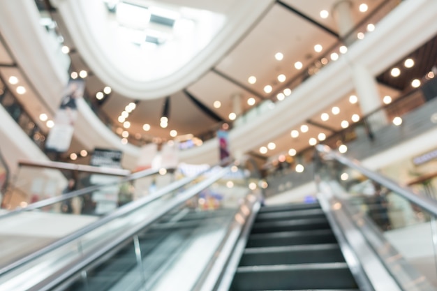 Kostenloses Foto unscharfe rolltreppe in einem einkaufszentrum