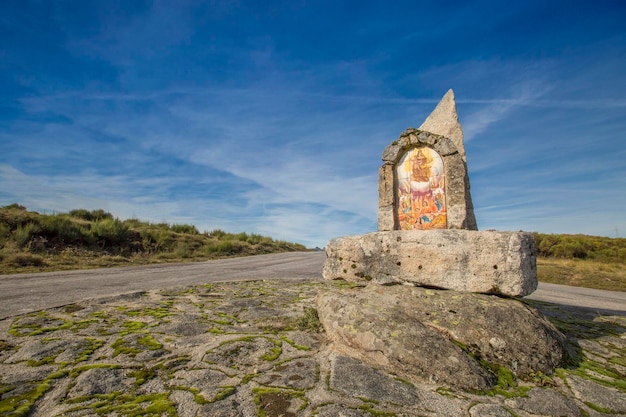 Foto altes kloster und dorf aus pitoes das junias portugal serra do geres