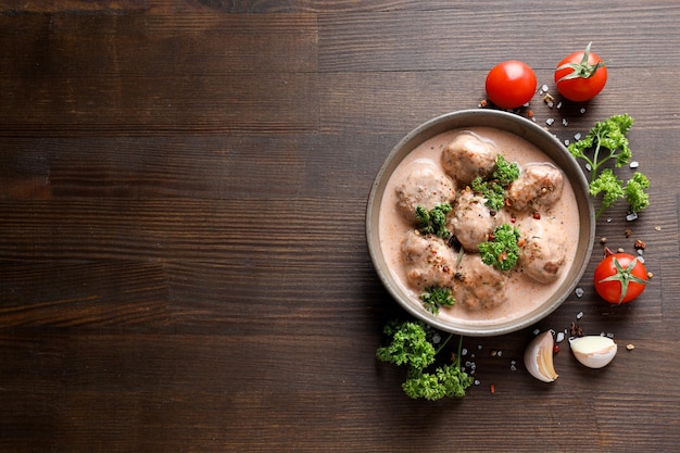 Comida de carne saborosa e almôndegas de conceito de comida caseira