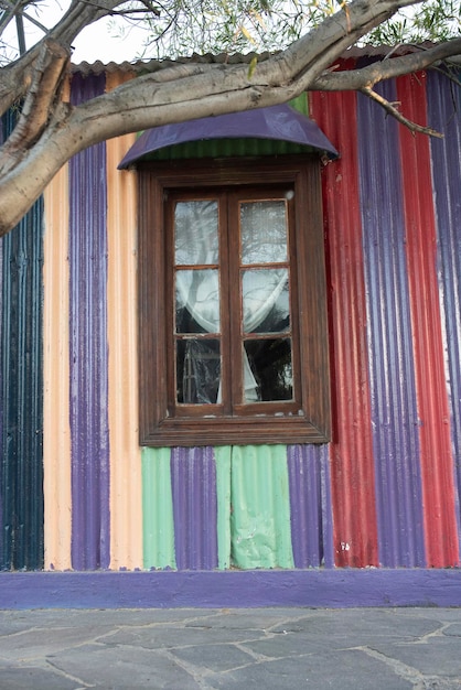 Construção típica pitoresca na cidade de Puerto Piramides Península Valdes Chubut Província Patagônia Argentina