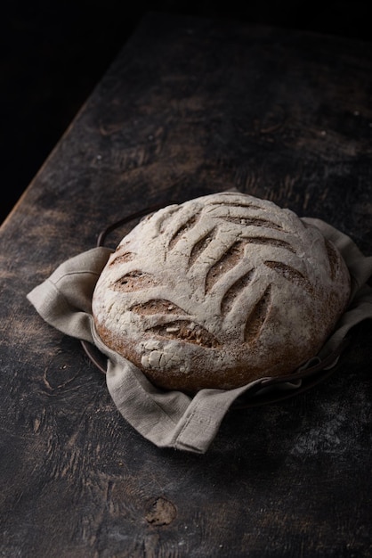 Frisches hausgemachtes Brot mit knuspriger Kruste