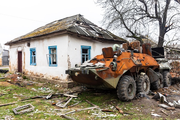 Guerra na região de Chernihiv da vila de Yahidne na Ucrânia