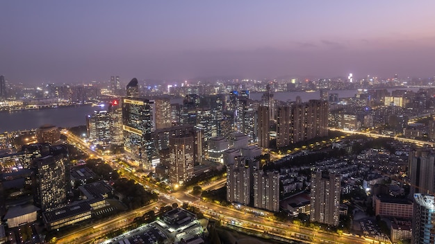 Luftansicht der modernen Stadtlinie von Hangzhou, China