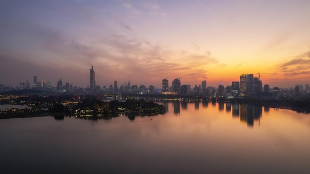 Luftansicht der modernen Stadtskyline in Nanjing, China