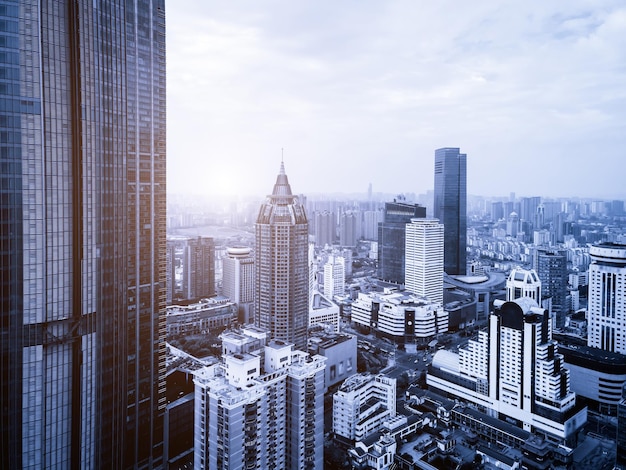 Luftaufnahmen der Skyline der modernen urbanen Architekturlandschaft in China