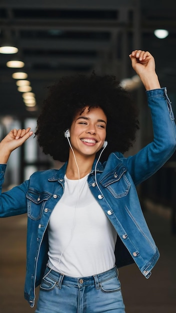 Foto mulher feliz dançando com fones de ouvido