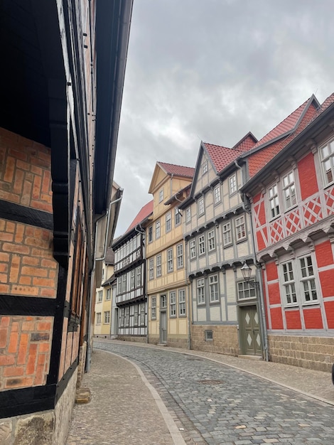 Foto niedrigwinkelansicht des gebäudes gegen den himmel fachwerk haus