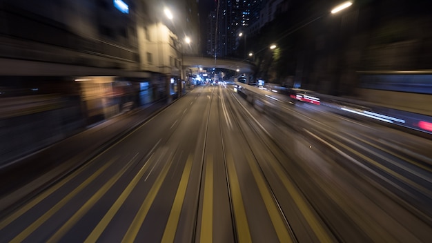 Passeio de bonde noturno em Hong Kong