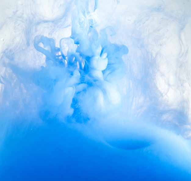 Free photo abstract formed by color dissolving in water