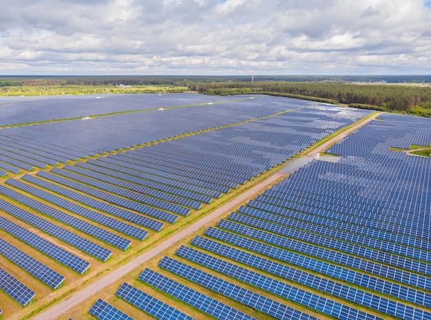 Free photo aerial view to solar power plant