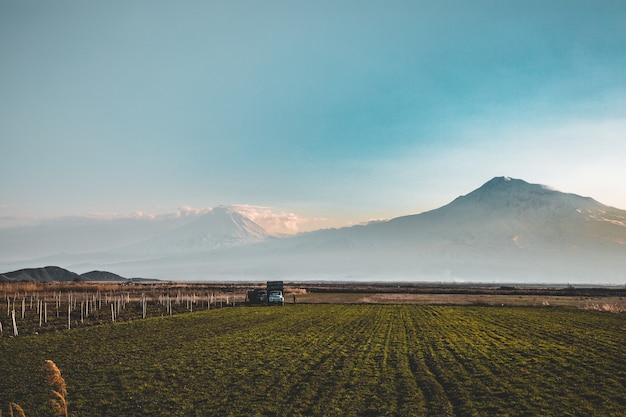 Free photo ararat valley view from armenia