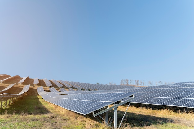 Free photo beautiful alternative energy plant with solar panels