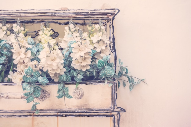 Free Photo beautiful decoration flower desk retro