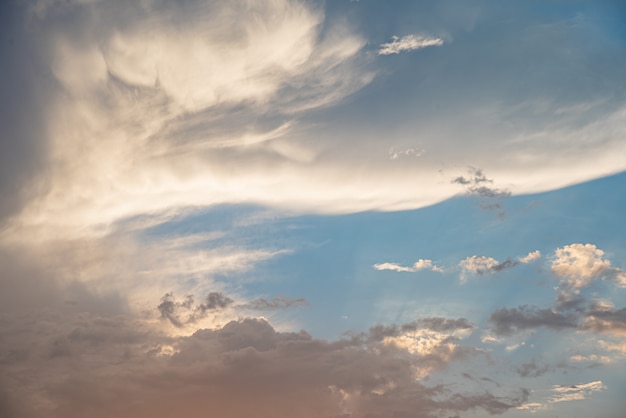 Free Photo beautiful sky with clouds