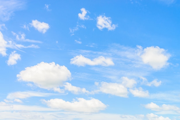 Free photo beautiful white cloud on blue sky nature background