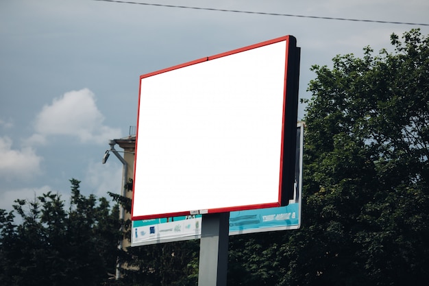 Free photo blank billboard in the city