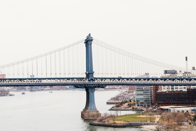 Free photo brooklyn bridge and new york