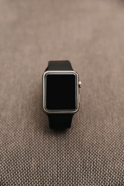 Free photo close-up of a black smartwatch