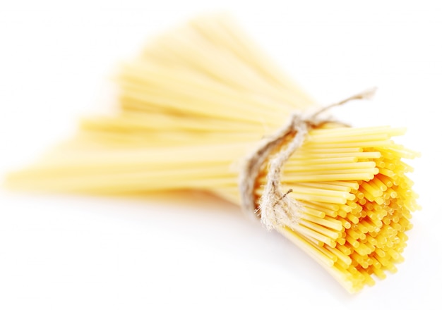 Free photo close up of uncooked spaghetti