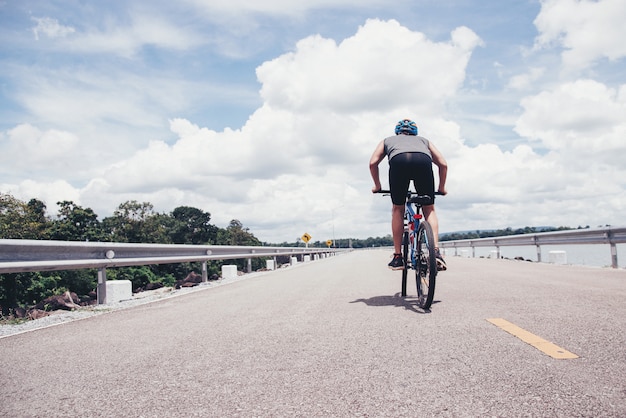 Free photo cyclist