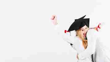 Free photo embracing couple celebrating graduation