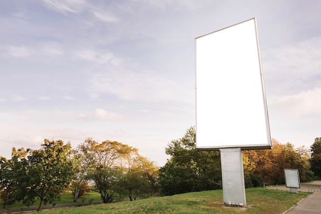 Free photo empty billboard in countryside