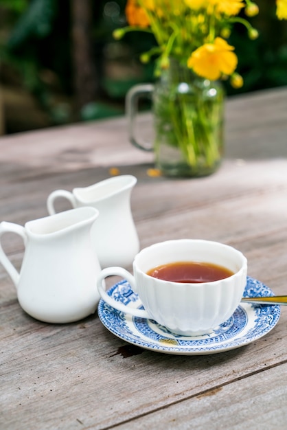 Free photo english tea on the table