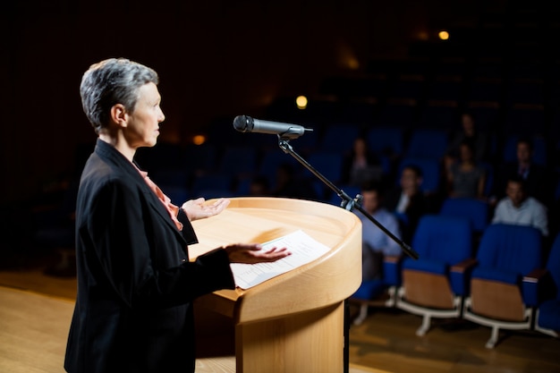 Free Photo female business executive giving a speech