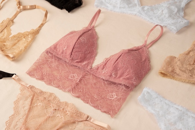 Free photo female lingerie arrangement still life