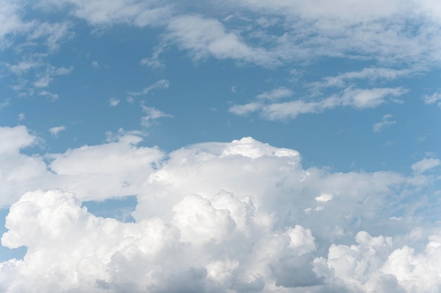 Free photo fluffy clouds on the sky