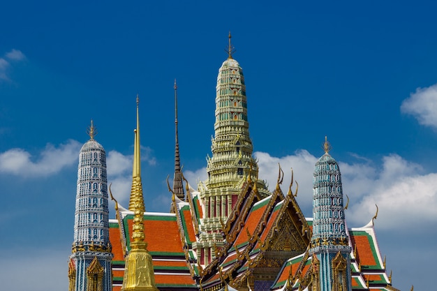 Free photo grand palace outdoors view in bangkok, thailand.