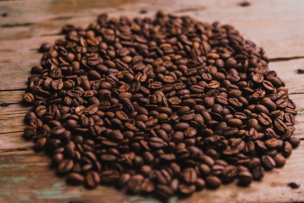 Free photo heap of coffee beans