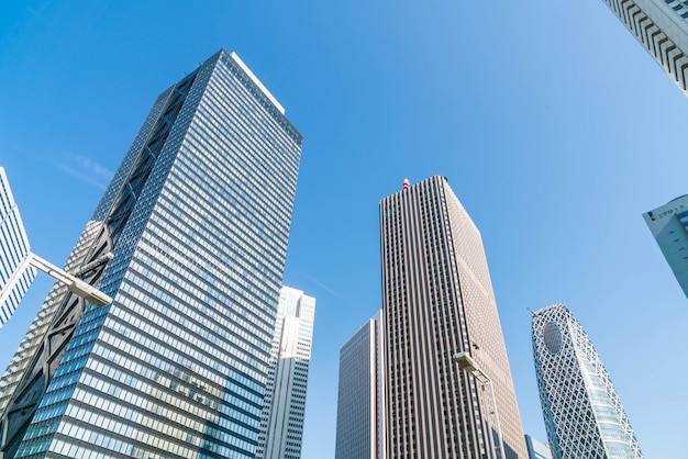 Free photo high-rise buildings and blue sky - shinjuku, tokyo