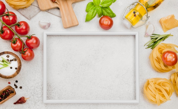 Free photo italian food ingredients with frame