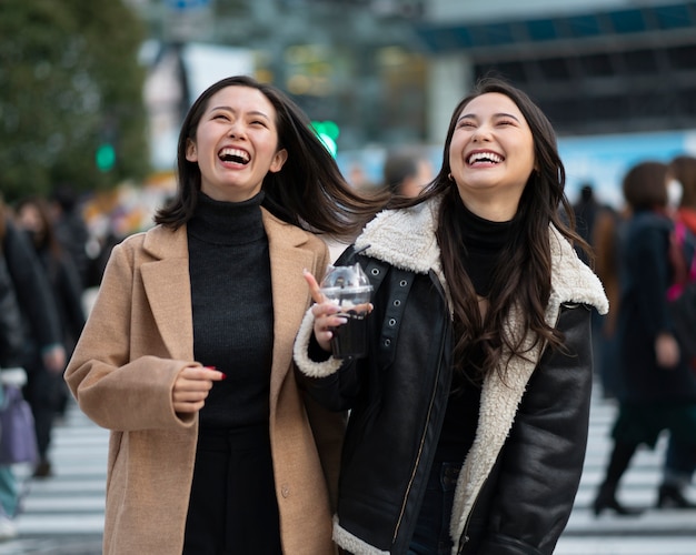 Free photo japan teenager friends having fun