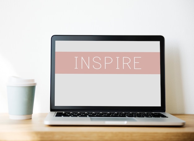 Free Photo mockup computer laptop on wooden table