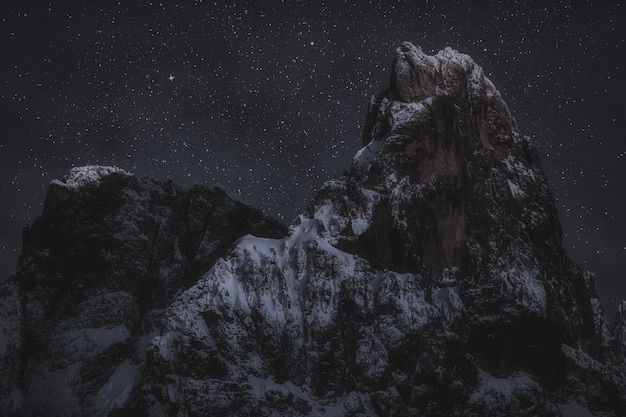 Free Photo mountain peaks during night time