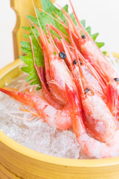 Free photo raw and fresh shrimp sashimi