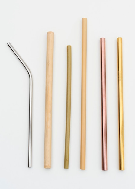 Free photo reusable bamboo and metal straws