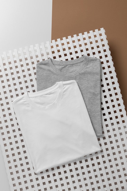 Free Photo shirt mockup concept with plain clothing