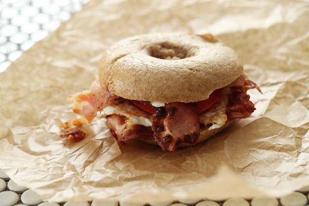 Free Photo tasty bagel sandwich with bacon