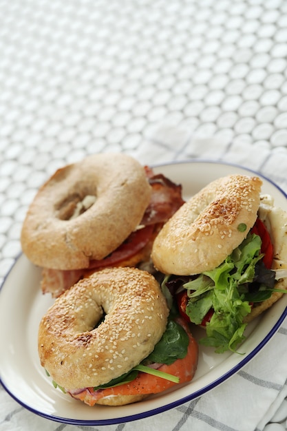 Free Photo tasty bagel sandwich with bacon