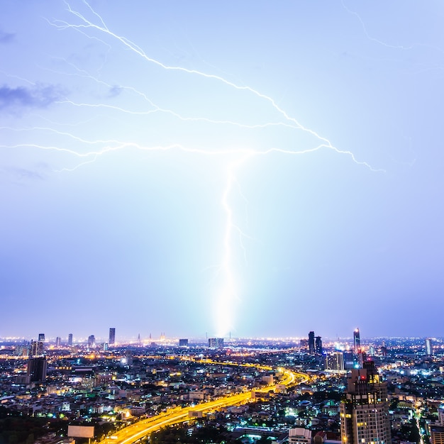 Free Photo thunderstorm lightning