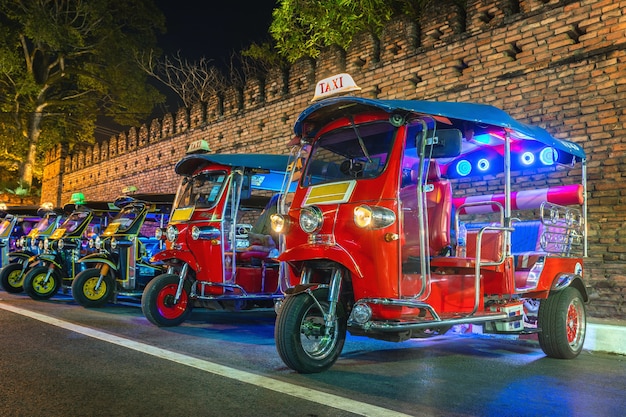 Free photo tuk tuk thailand. thai traditional taxi in thailand.