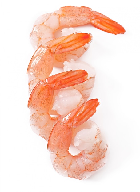 Free photo two tail of shrimp with fresh lemon and rosemary on the white