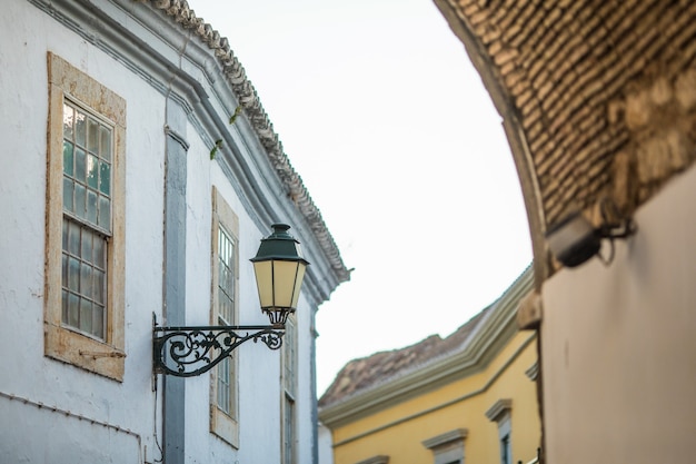 Free photo view on architecture on old town street in faro, algarve, portugal.