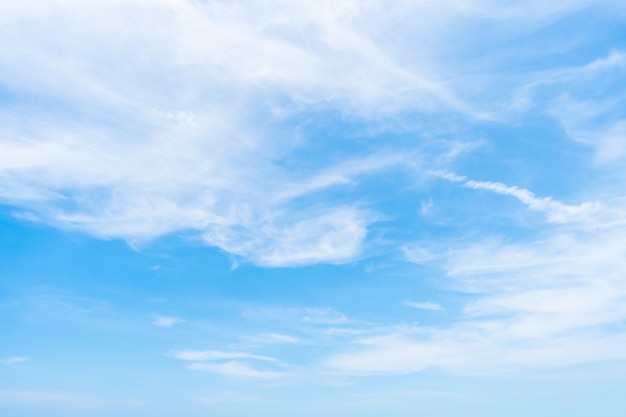 Free photo white cloud on sky background